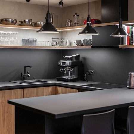 3 Storey Apartment With A Character And A Terrace Riga Buitenkant foto