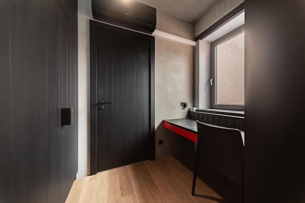 3 Storey Apartment With A Character And A Terrace Riga Buitenkant foto