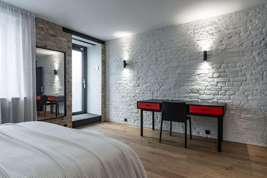 3 Storey Apartment With A Character And A Terrace Riga Buitenkant foto